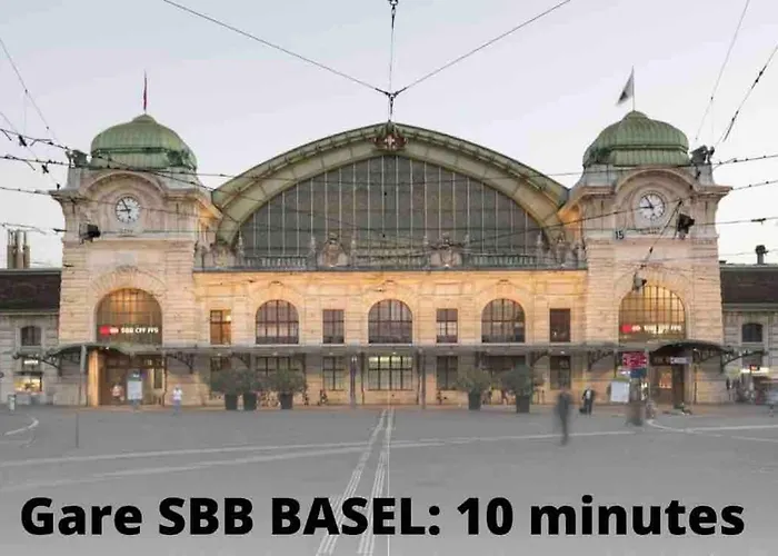 Moonwhite - Basel - Airport - Highquality *